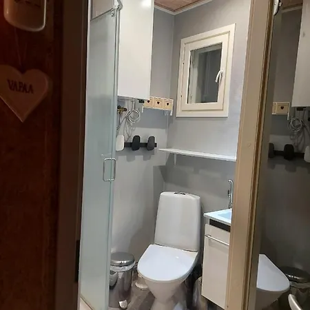Mini House With Own Garden アパート *