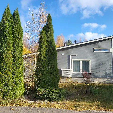 Mini House With Own Garden Apartment *